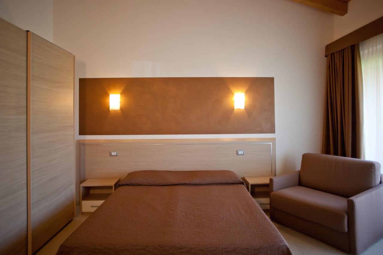 Agriturismo Tre Colline บาร์โดลิโน ภายนอก รูปภาพ