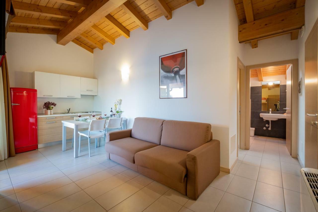Agriturismo Tre Colline บาร์โดลิโน ภายนอก รูปภาพ