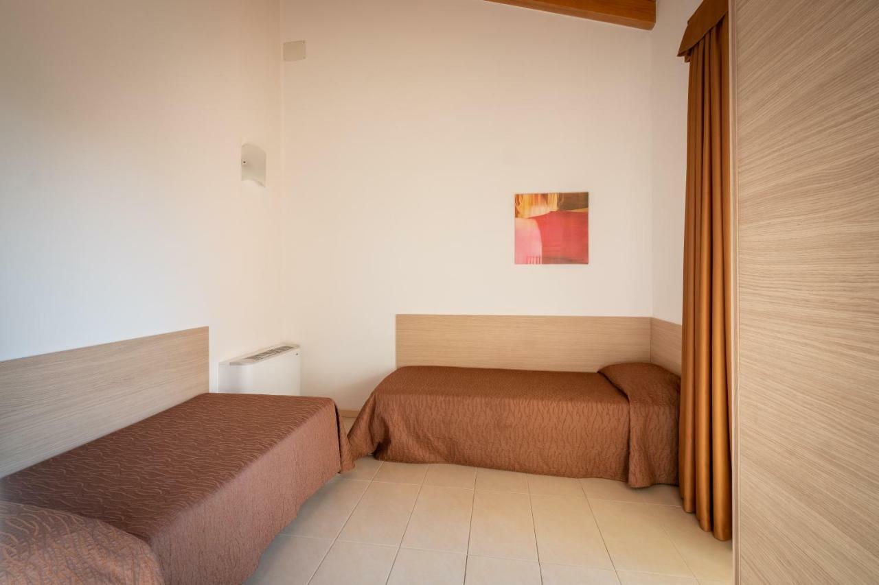 Agriturismo Tre Colline บาร์โดลิโน ภายนอก รูปภาพ