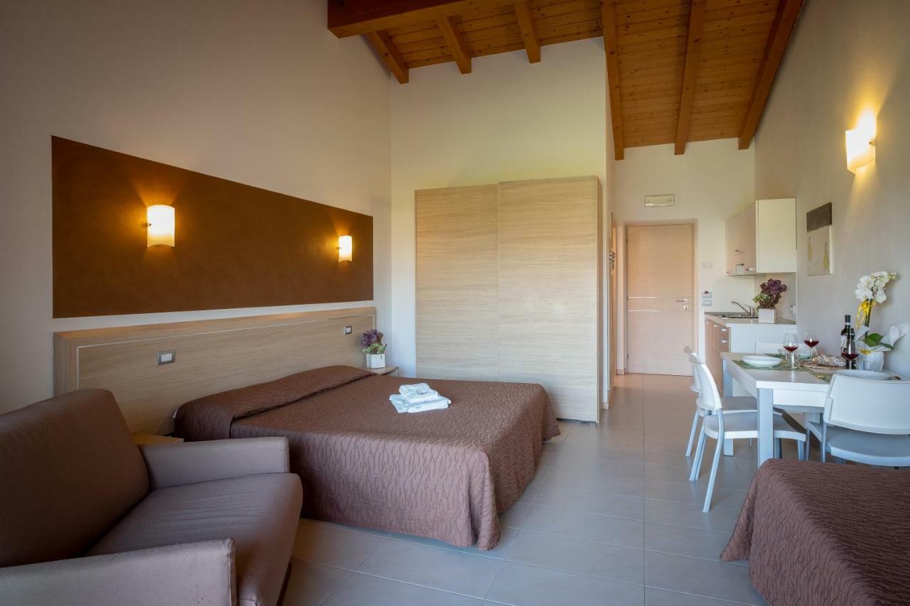 Agriturismo Tre Colline บาร์โดลิโน ภายนอก รูปภาพ
